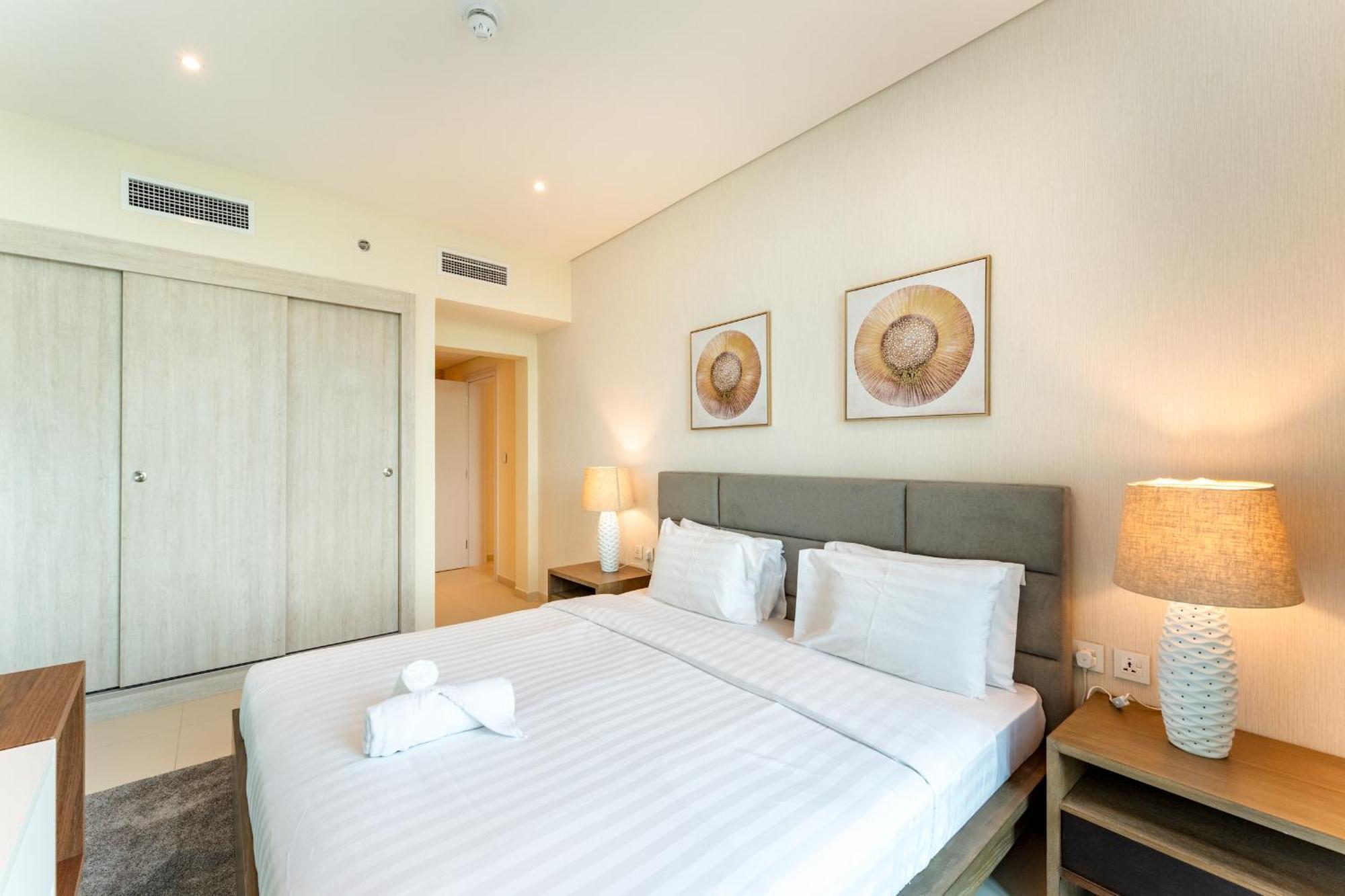 3 Bedroom Plus Study Room In Plam Seven By Pk Holidays Dubai Exterior photo